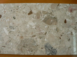 parapety z agromarmuru - breccia -aurora